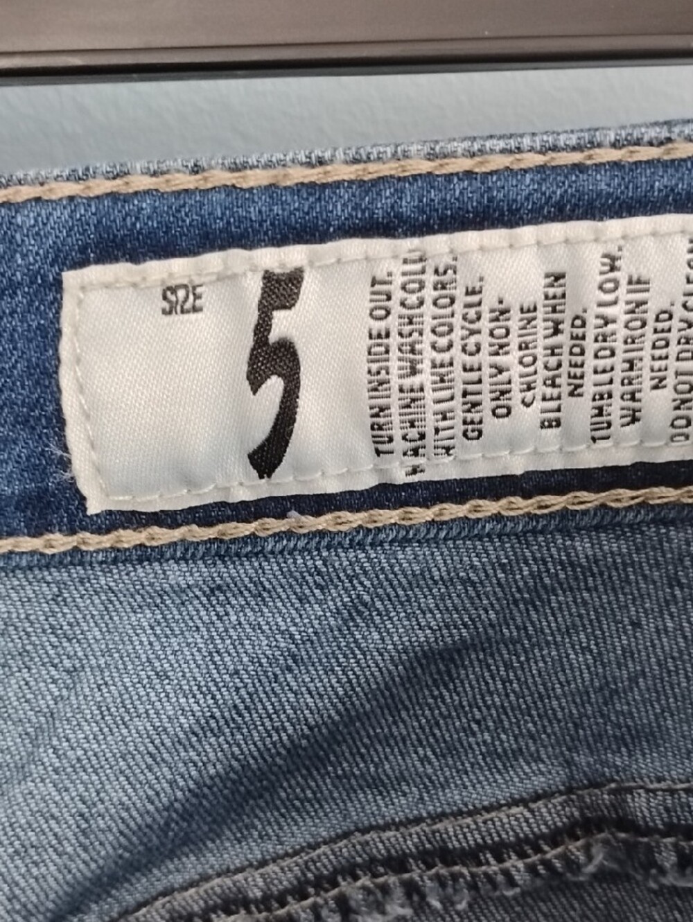 NWOT Indigo Rein Blue Button-Front Denim Mini Skirt Size 5 - Picture 3 of 4